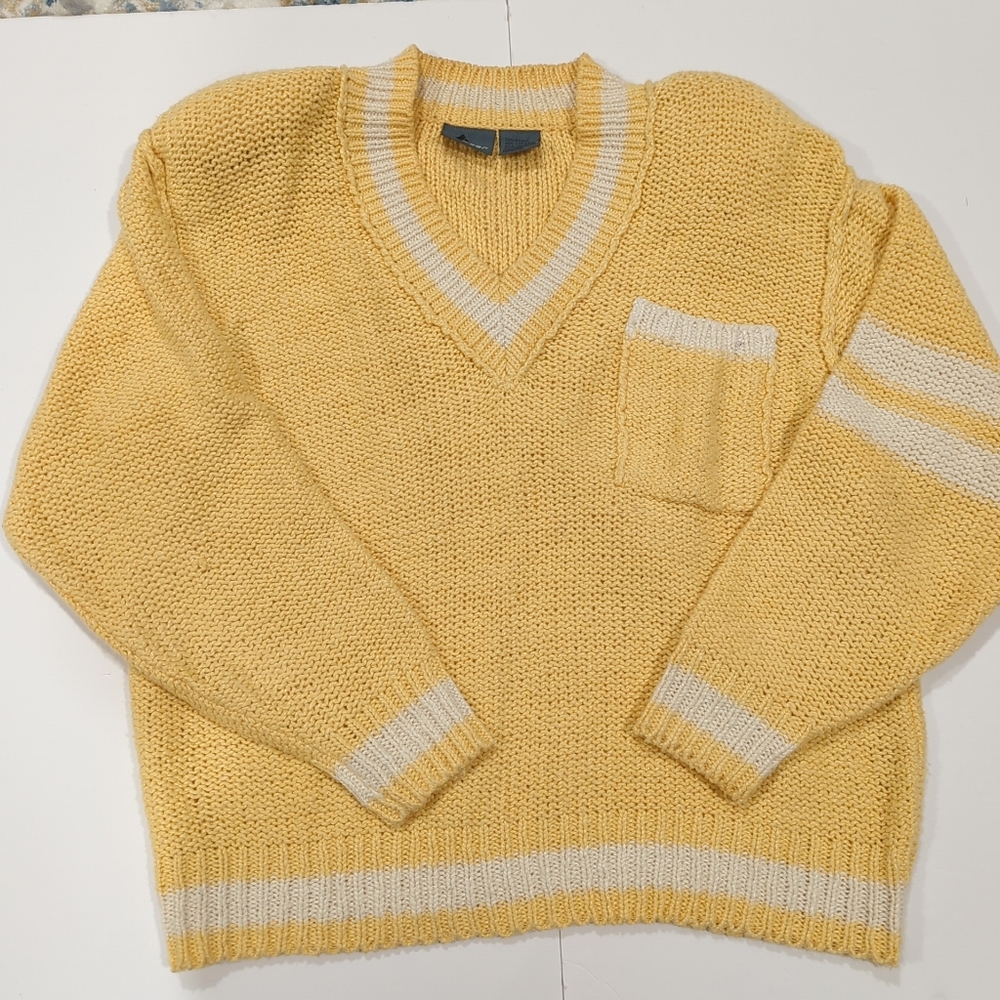 Liz Wear Vintage Yellow V-Neck Sweater Sporty Casual -Women's Large Chunky